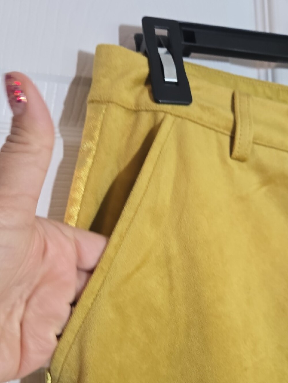 7 For All Mankind Wide Leg Pants in Mustard Yellow - Picture 3 of 10